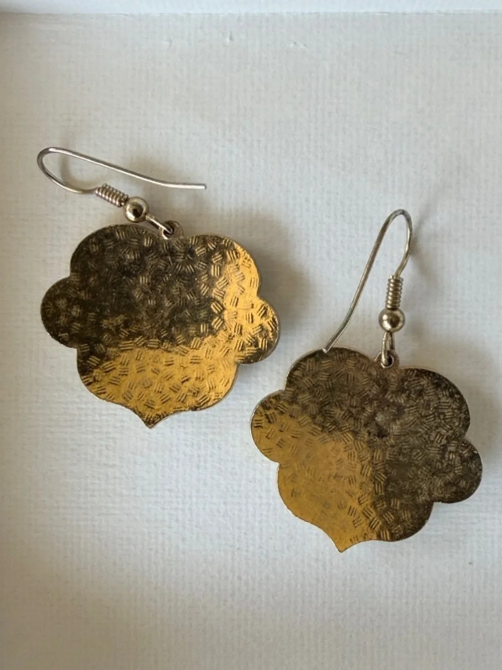N/A elegant gold